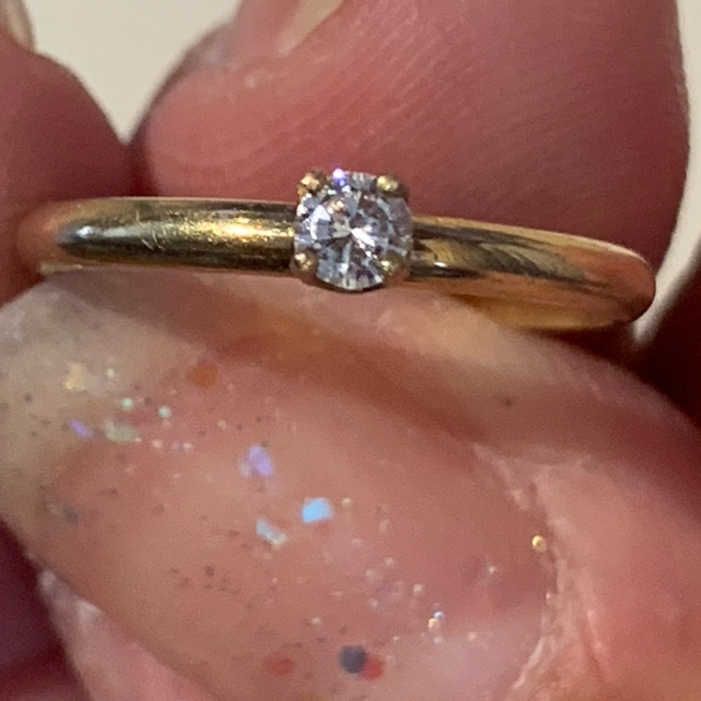 Real Diamond and Real 14k Solid Gold Ring Sz 5 1/4